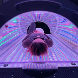 BioLight Helios System Luxury 4-Color Full-Body Red Light Wellness Bed (Biolight)